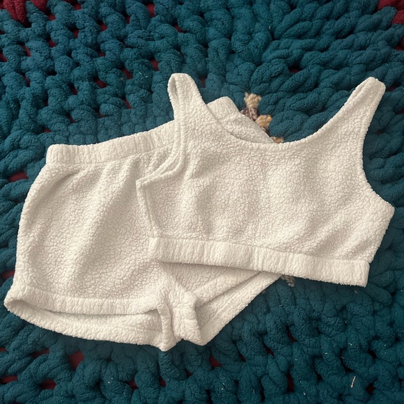 Source Unknown Other - White Fleece Teddy Shorts Tank Pajama Lounge Set Sz XS